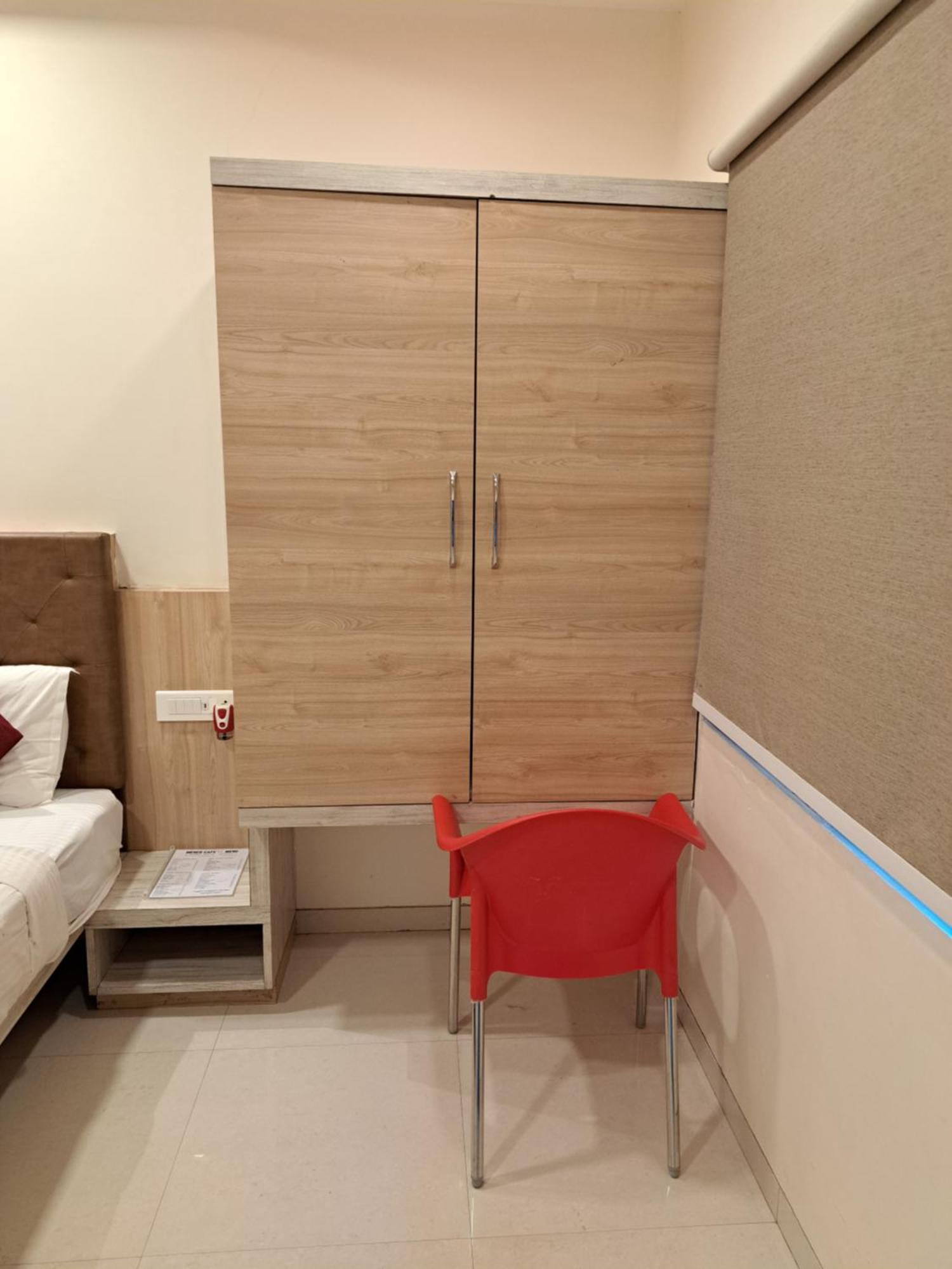 潘奇加尼 Onella Regency酒店 外观 照片