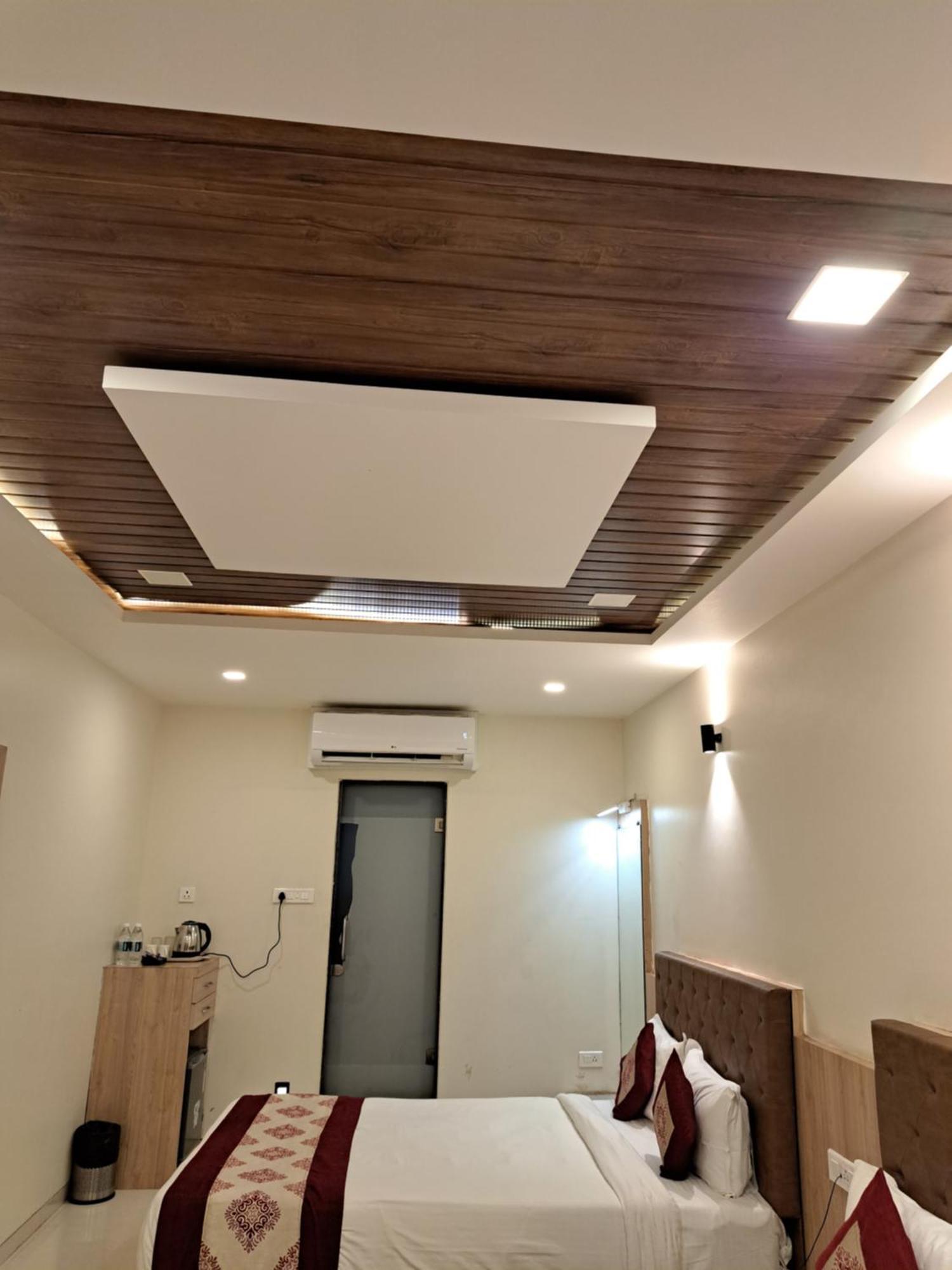 潘奇加尼 Onella Regency酒店 外观 照片